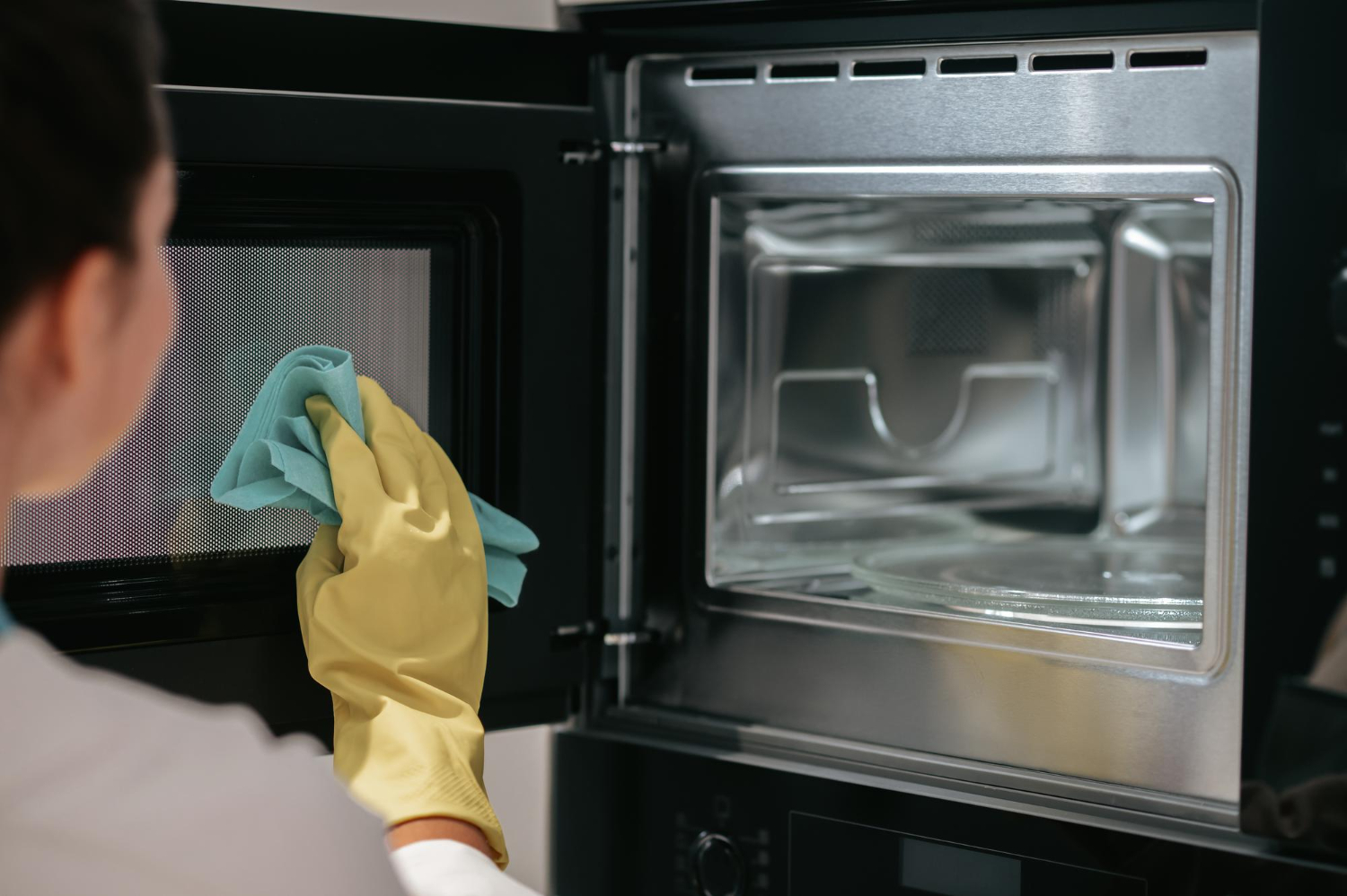 Come cambiare il vetro del microonde?